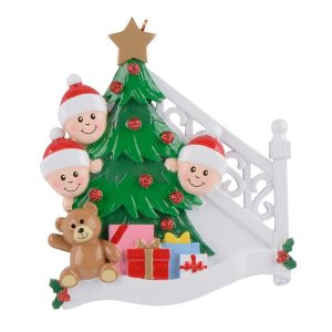 Maxora Personalized Ornament   Christmas Morning Family of 3